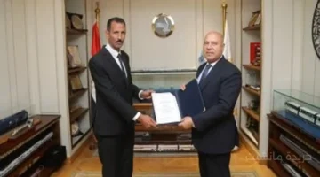 مليون جنيه ورفض المكافأة.. قصة سائق أتوبيس مصري أبهرت سائحتين بهذا التصرف 1